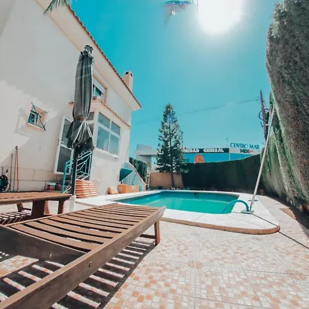 Con Piscina Privada Holiday home L'Alfas del Pi